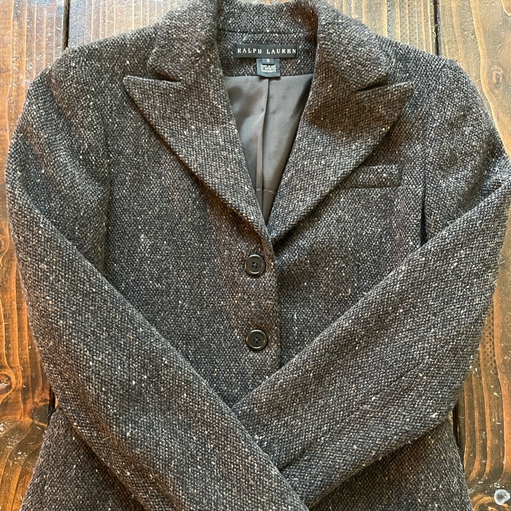 Ralph Lauren. Size 8. Women’s Blazer. Excellent condition!